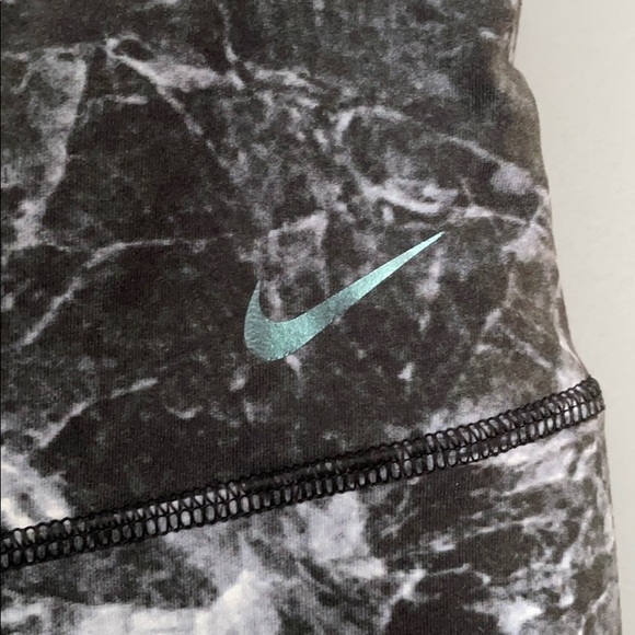 Nike Dri Fit Leggings (NWOT) - Picture 2 of 5